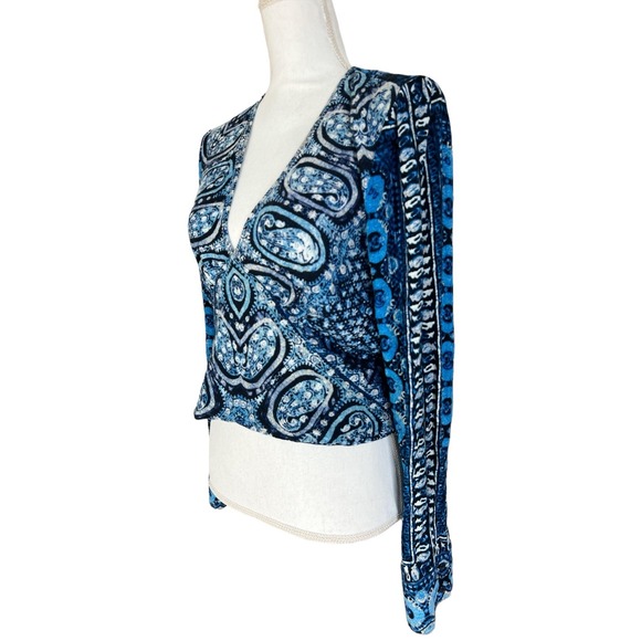 Free People Womens‎ Medium Blue Long Sleeve Deep V Neck Cropped Top - Picture 4 of 13